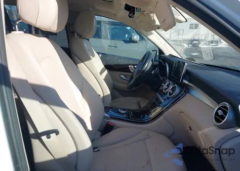 2017 Mercedes-Benz Glc 300 4Matic из США, поврежденный, VIN WDC0G4KB4HF143005